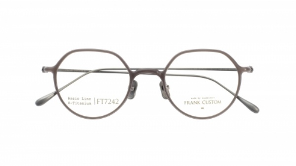 《毒梟聖徒》同款眼鏡你也買得到！韓國精品眼鏡 FRANK CUSTOM 正式登陸台灣，黑嘉嘉成台灣首位代言人！