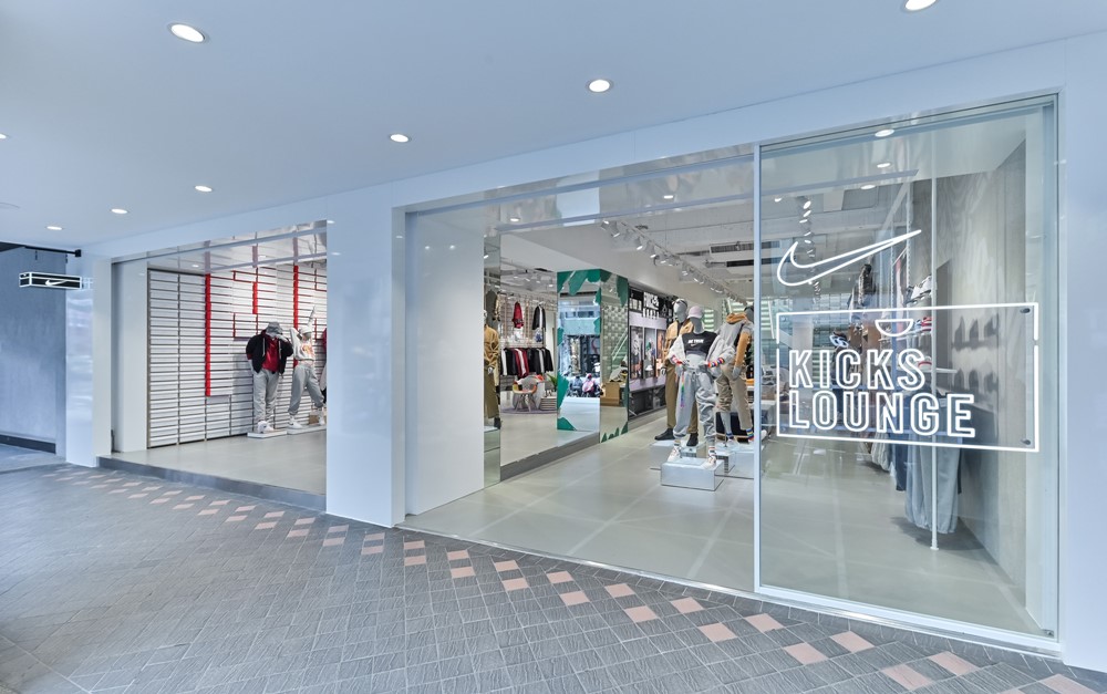 強勢衝擊潮流重鎮西門町！NIKE KICKS LOUNGE「摩曼頓西寧三」翻新開幕，台北必逛鞋鋪再加一！