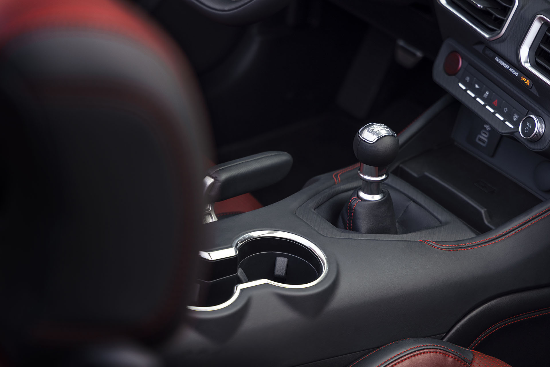 全新設計、動力也升級，Ford 第 7 代 Mustang 野馬跑車亮相啦！