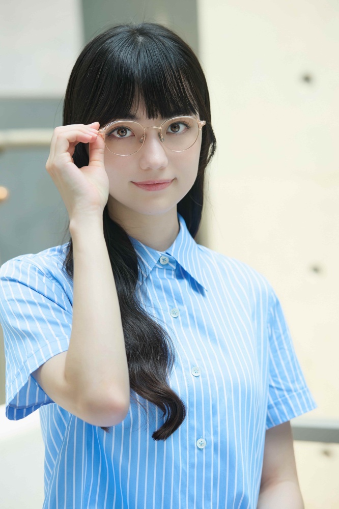 《毒梟聖徒》同款眼鏡你也買得到！韓國精品眼鏡 FRANK CUSTOM 正式登陸台灣，黑嘉嘉成台灣首位代言人！
