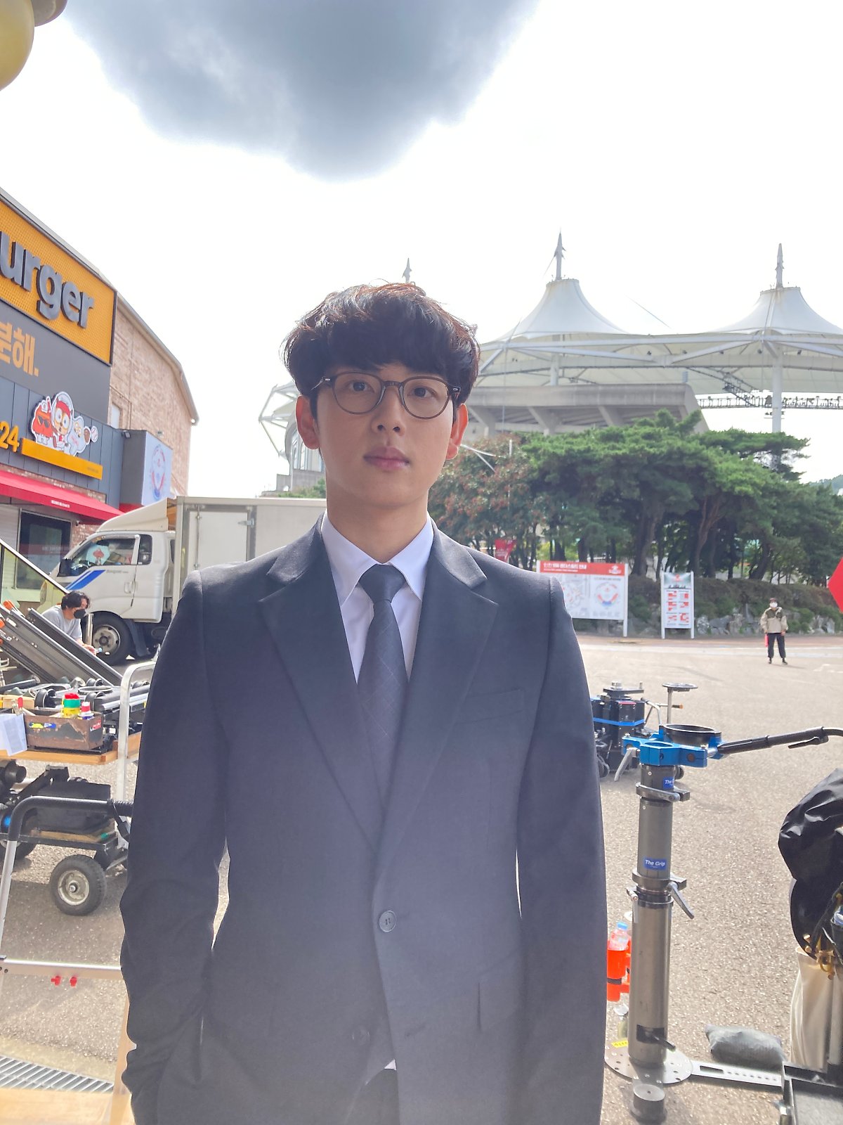 盤點 6 位從愛豆晉升為電影演員的最強範例！EXO D.O 戲劇接不完，任時完精湛演技被讚是「轉型教科書」！