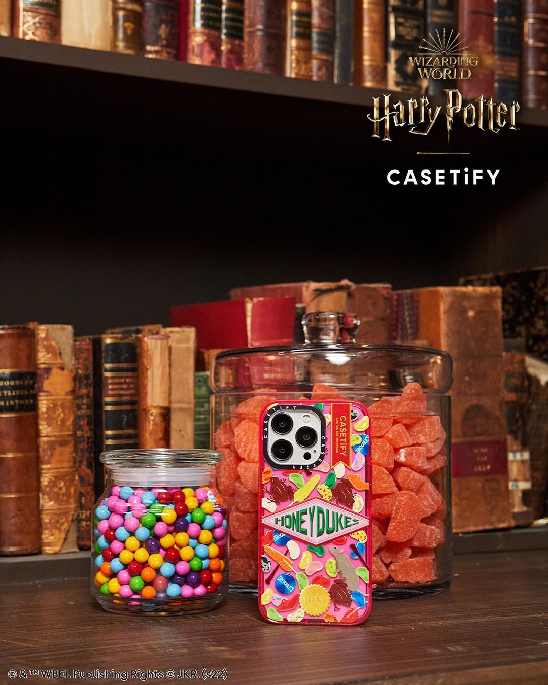 和「跩哥馬份」再度前往霍格華茲魔法學院！《哈利波特》x CASETiFY 聯名系列再啟