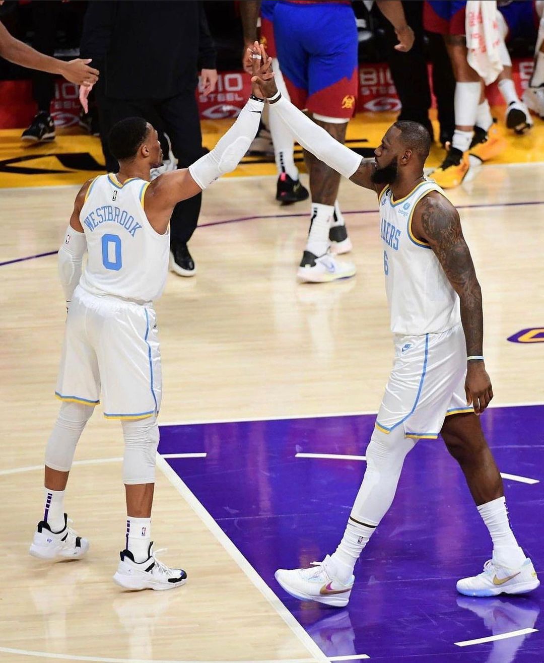 紫金大軍終於開胡！湖人擊敗金塊奪本季首勝，Westbrook 打替補正負值全隊最高！