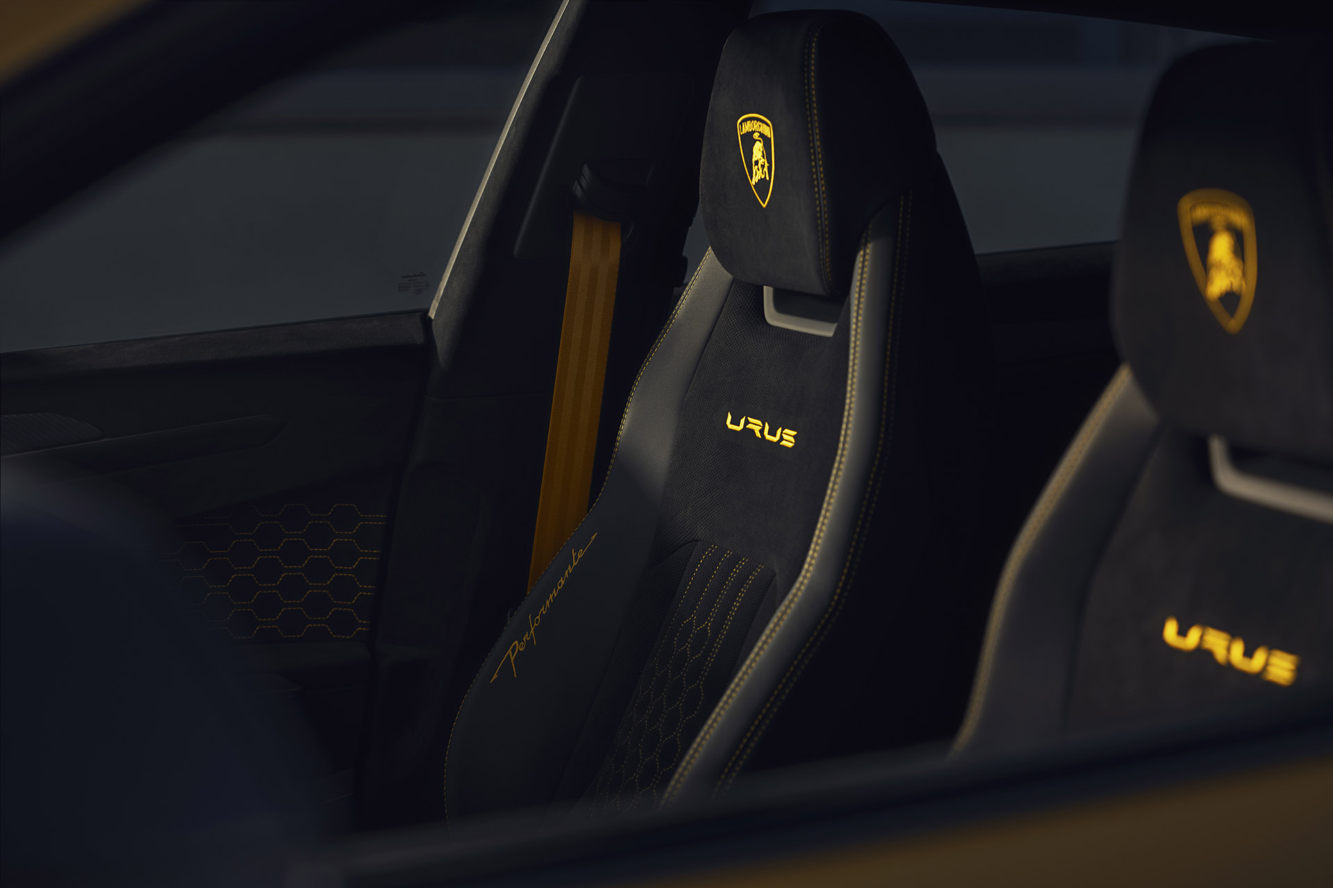 Lamborghini Urus Performante-2