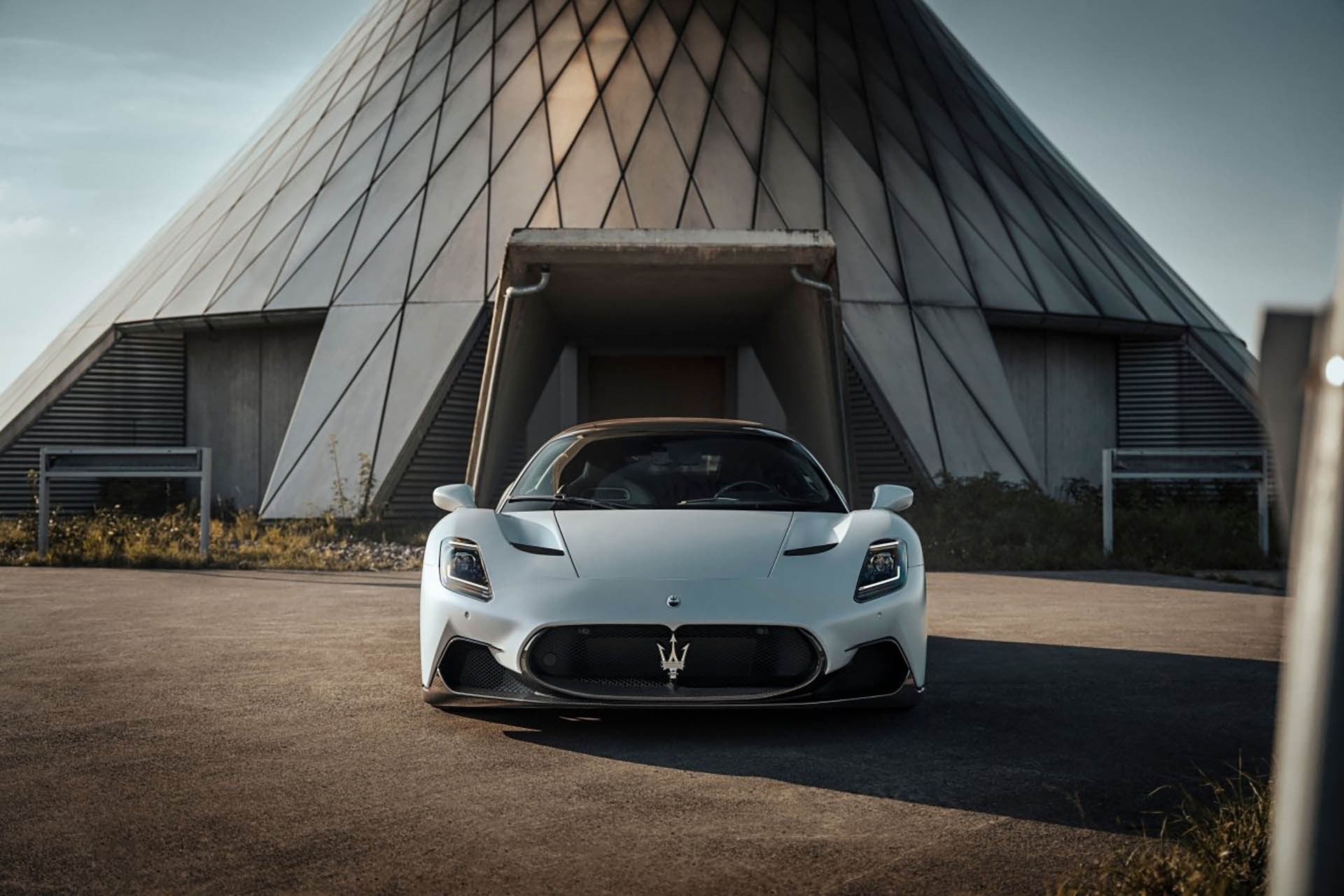 小辣就好！Novitec 開改 Maserati MC20 中置引擎超跑
