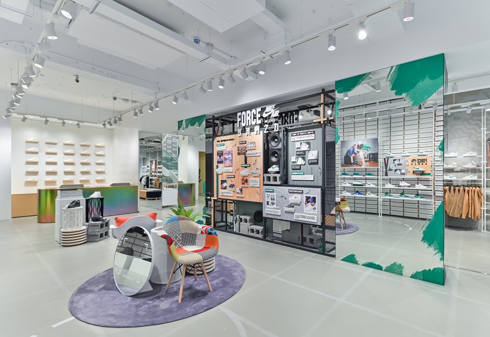 強勢衝擊潮流重鎮西門町！NIKE KICKS LOUNGE「摩曼頓西寧三」翻新開幕，台北必逛鞋鋪再加一！