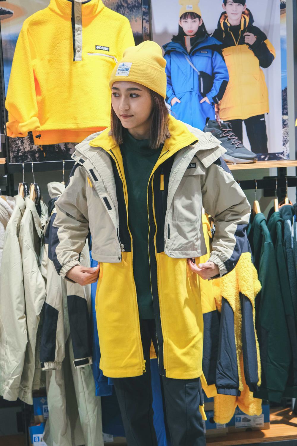 哥倫