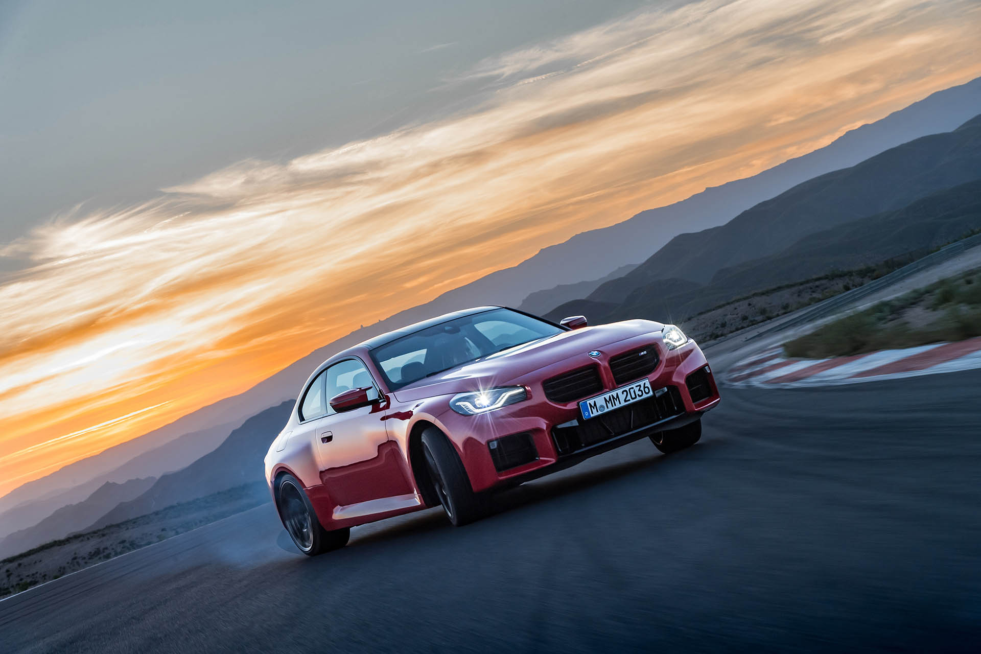 這批更純吧？BMW 新世代 M2 正式登場，手排 + 後驅超到位！