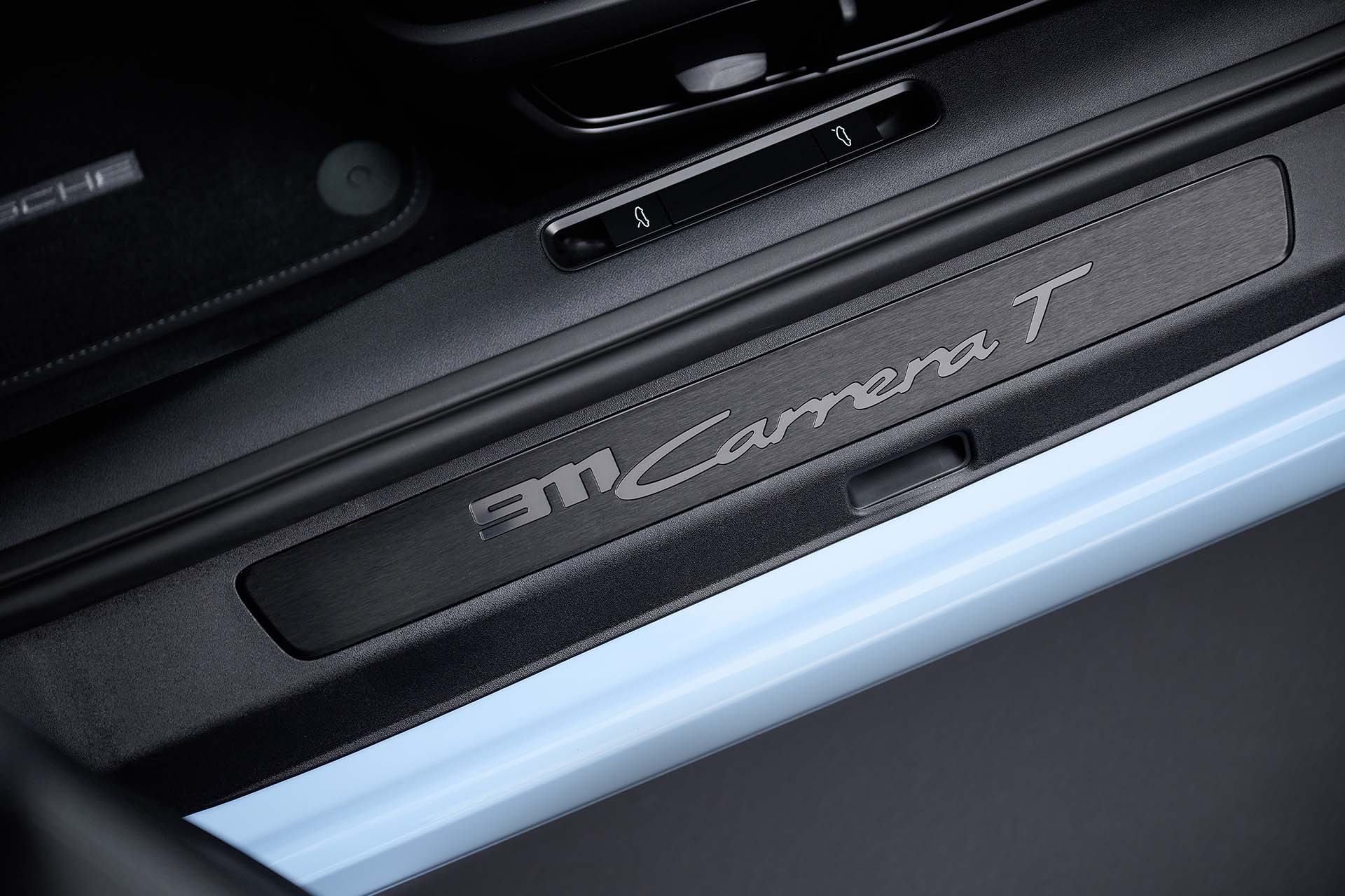 全車輕量化、手排變速箱搭載，Porsche 911 Carrera T 新成員報到！