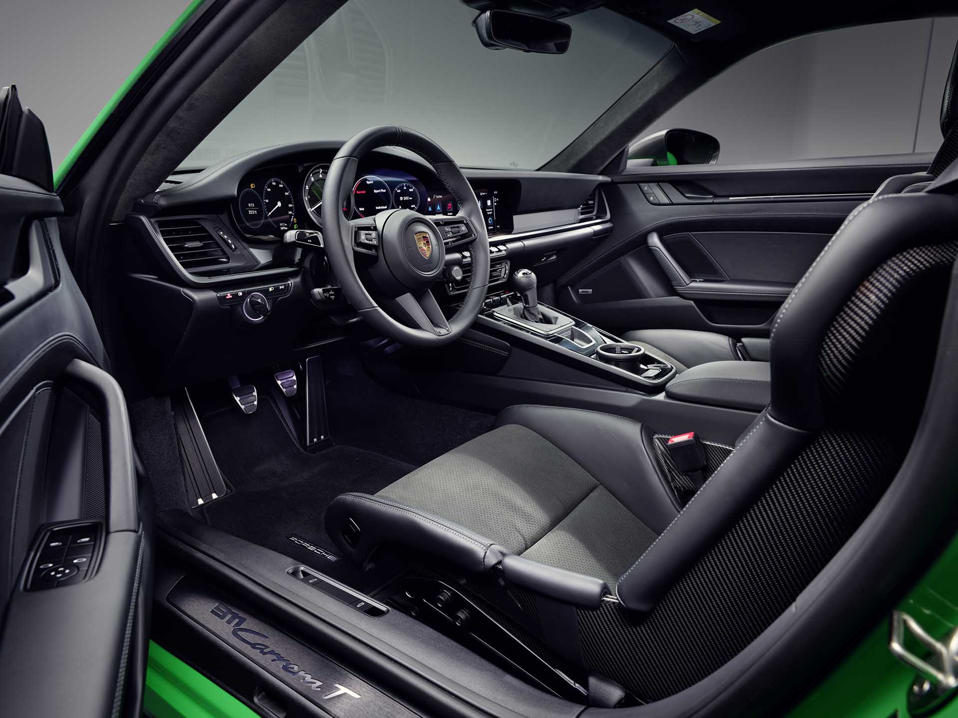 Porsche 911 Carrera T-1