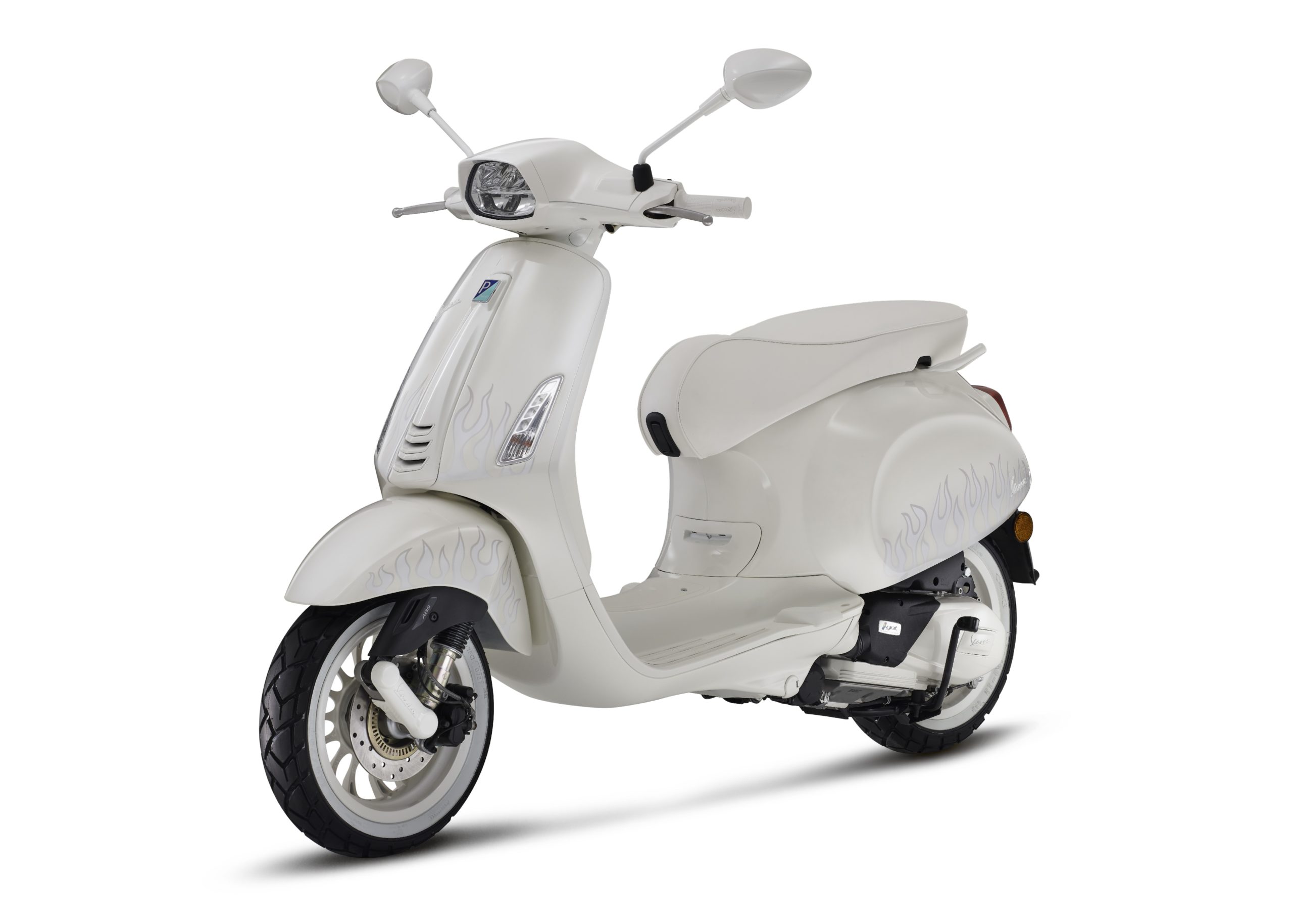 小賈 Justin Bieber：「創造是我的一部分！」音樂創作到自有服飾潮牌都是指標，最新跨界設計 Vespa 聯名款帥出新高度！