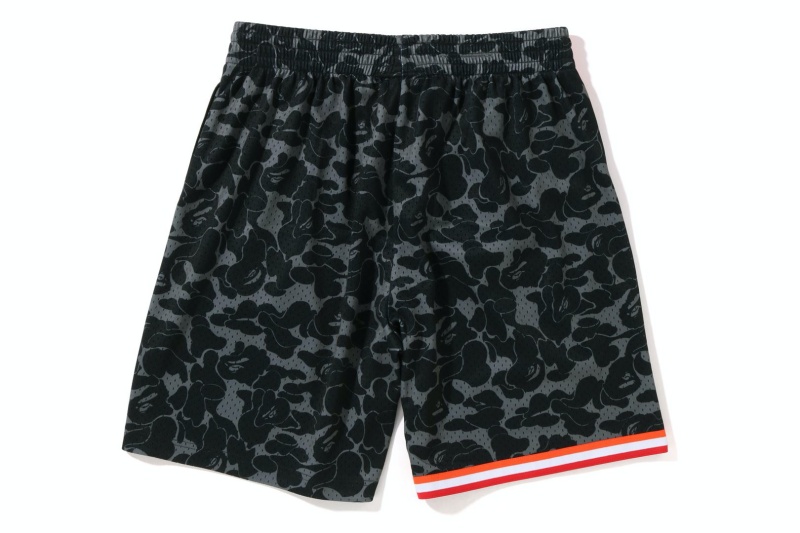 再續人氣之作！BAPE® x MITCHELL & NESS x NBA  三方聯乘系列即將開賣！