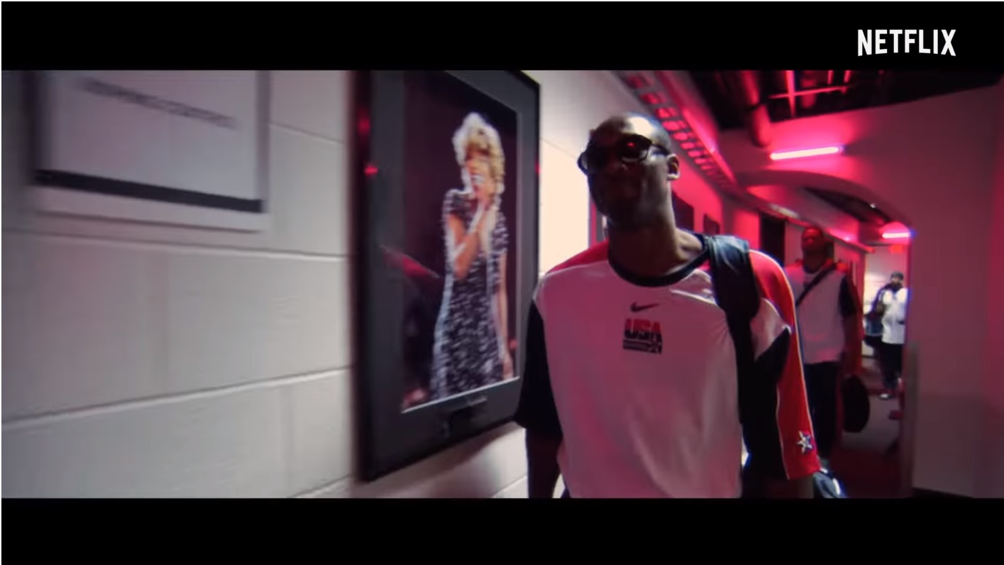 全隊去夜店，老大去健身房！NETFLIX《救贖之隊：2008 奧運男籃夢》演出 Kobe Bryant 帶領美國隊趣事，撞擊 Gasol 讓全隊看傻眼！