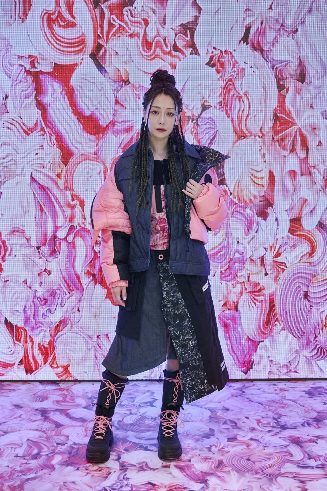 冬季就看這聯名！ Canada Goose x Feng Chen Wang x Xu Zhen 限量登陸新光三越 A9 ，謝欣穎、范少勳 詮釋經典！