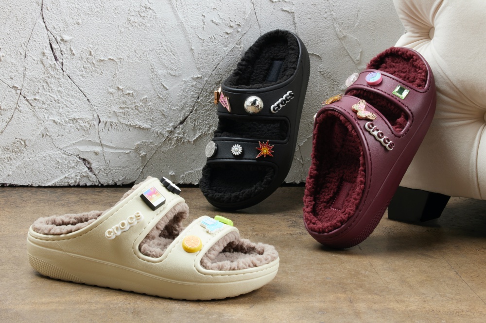 CROCS 歡慶品牌 20 週年！重磅推出 Cozzzy 及 Mega Crush 兩大潮流鞋款！