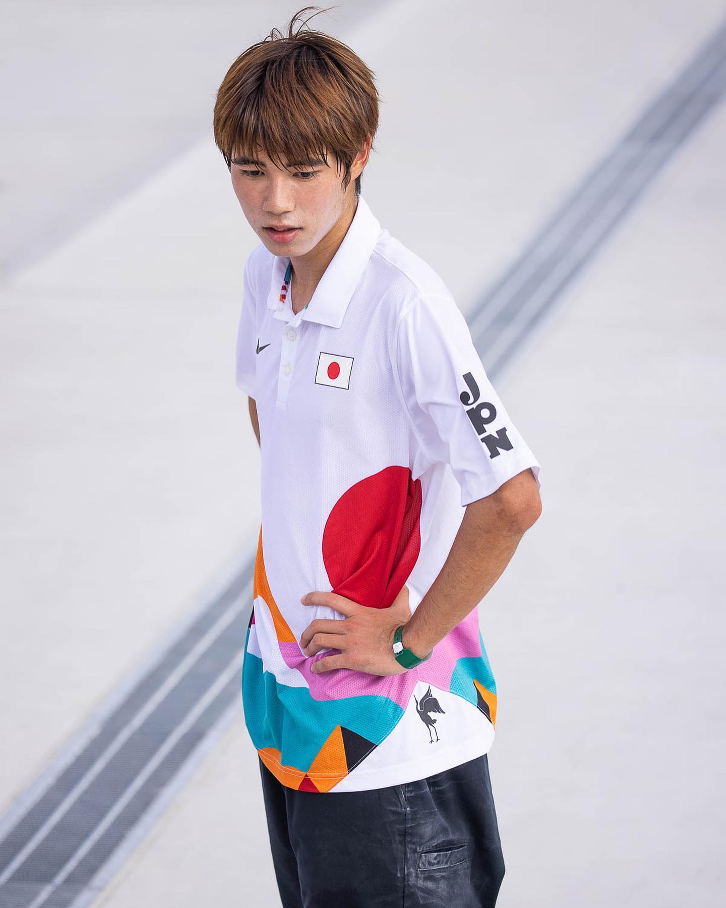 潮流時尚圈爭相追捧！東奧滑板金牌不只鞋品好，個人穿搭也很有一套！