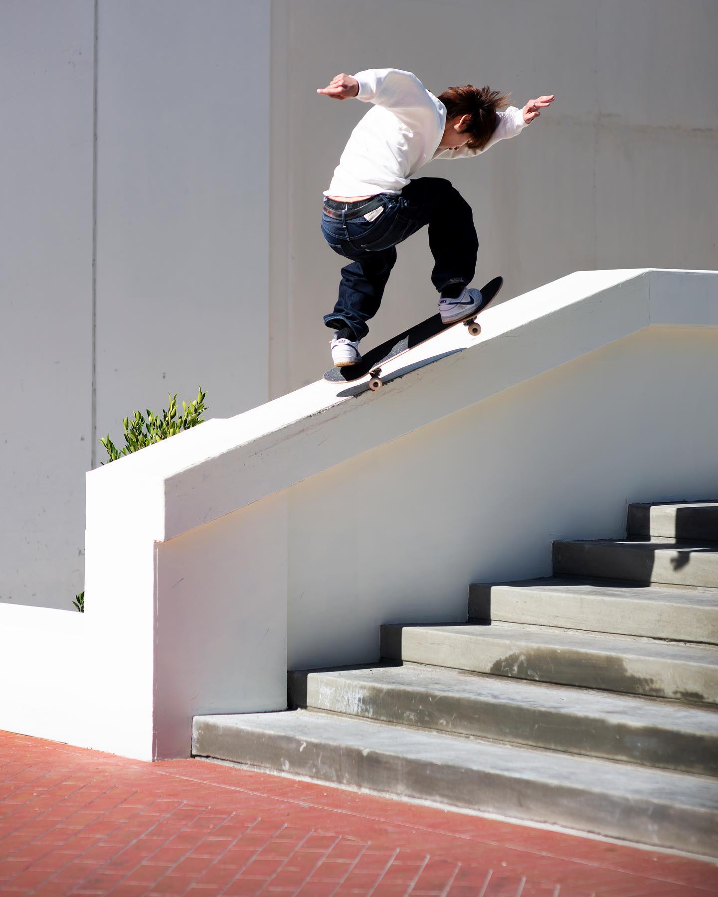 潮流時尚圈爭相追捧！東奧滑板金牌不只鞋品好，個人穿搭也很有一套！