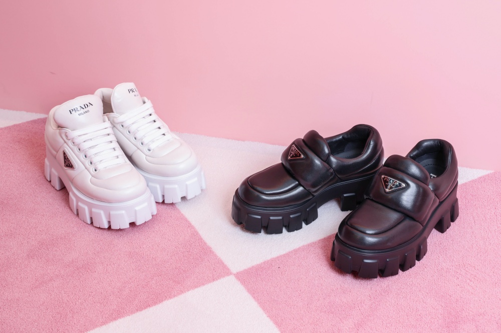 超夢幻粉嫩店裝！ Prada 全新 Prada Village 期間限定店登陸台北 Bellavita ！