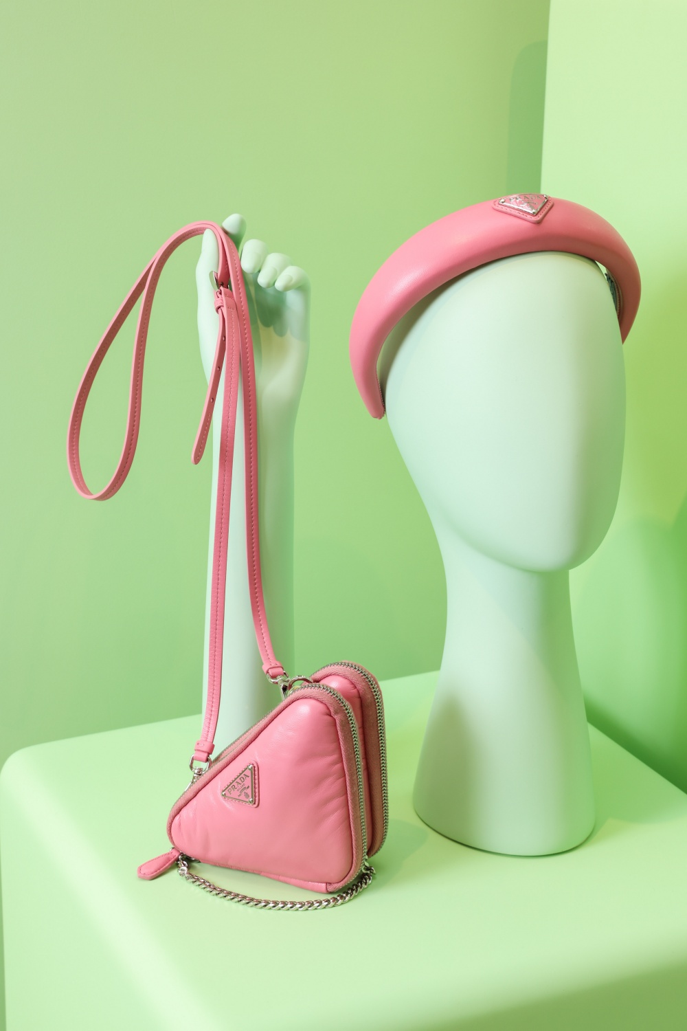 超夢幻粉嫩店裝！ Prada 全新 Prada Village 期間限定店登陸台北 Bellavita ！