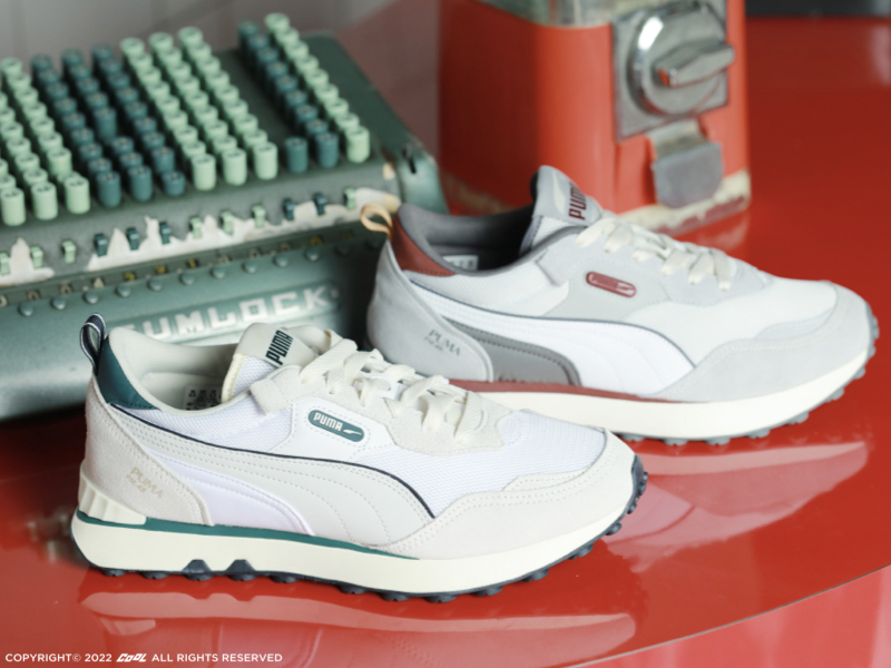 美式復古學院風潮來襲！今年秋冬你還差一雙常春藤綠PUMA Rider FV，準備席捲校園！