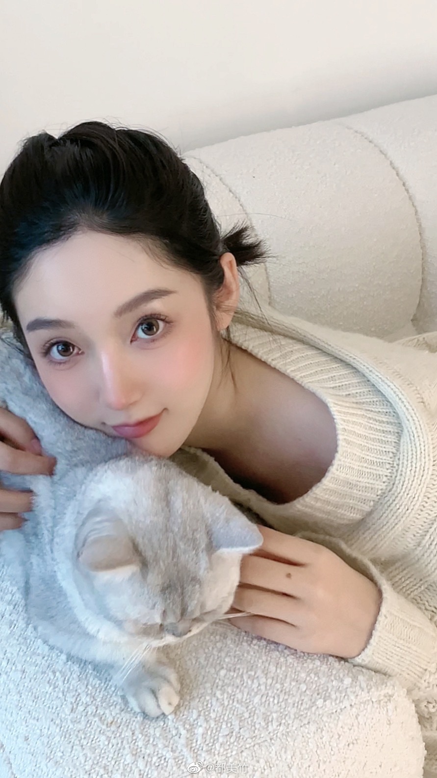 吳亦凡一審判決出爐重判 13 年！都美竹終於等到了 900 字長文吐露心聲：我只是一個勇敢一些的普通人