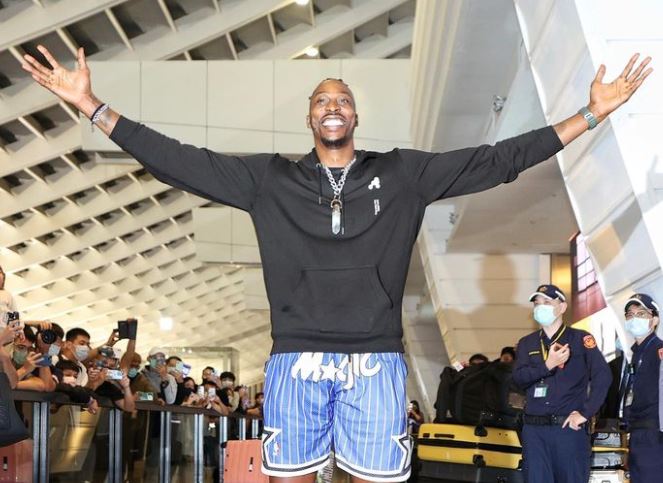 魔獸也淪陷！ GQ 年度風格大賞後「悄追蹤 1 女星」網掀暴動：那是國民老婆不可以