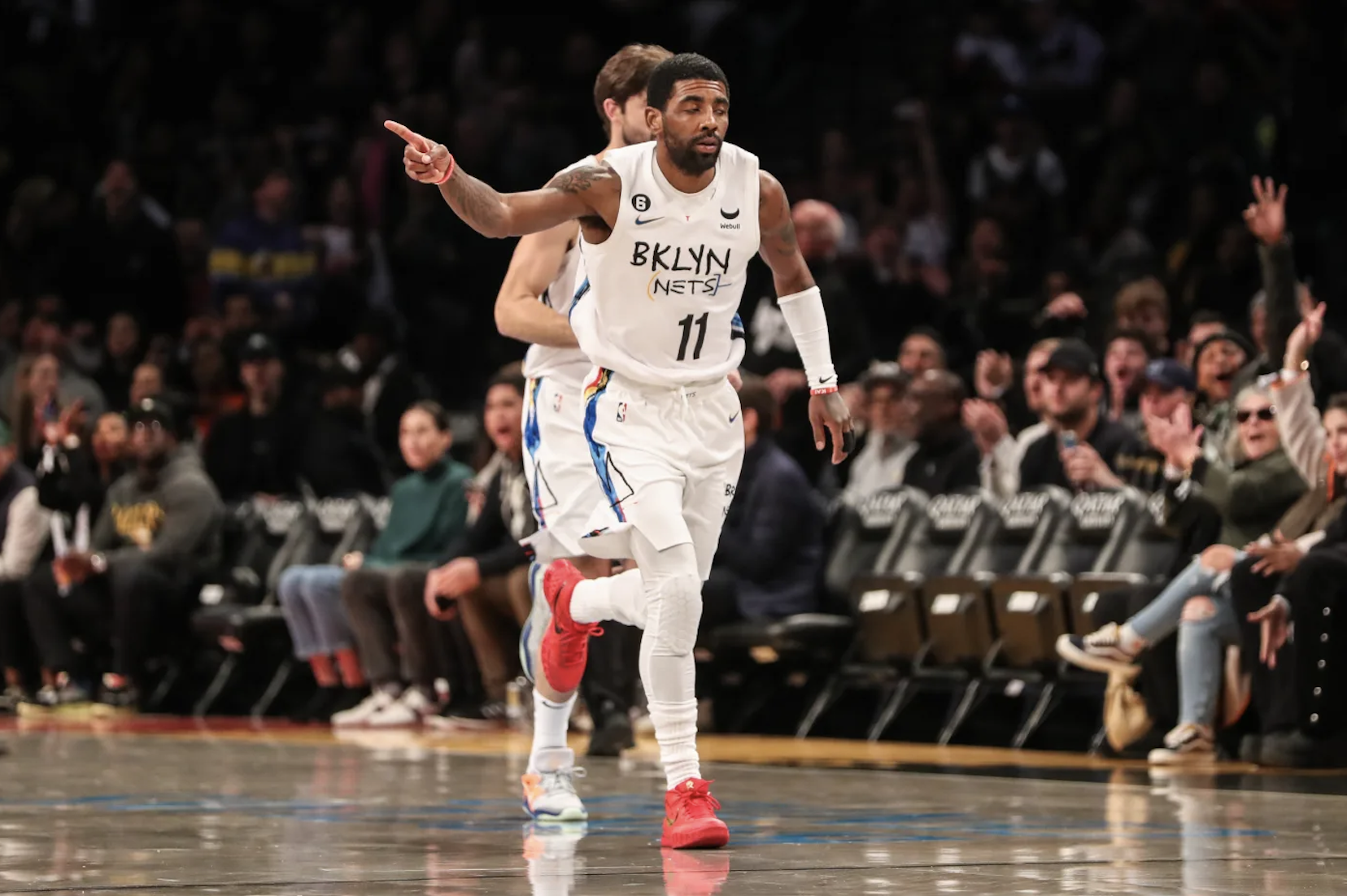 解禁回歸！Kyrie Irving 完成籃網禁賽條件，正式返回 NBA 球場！