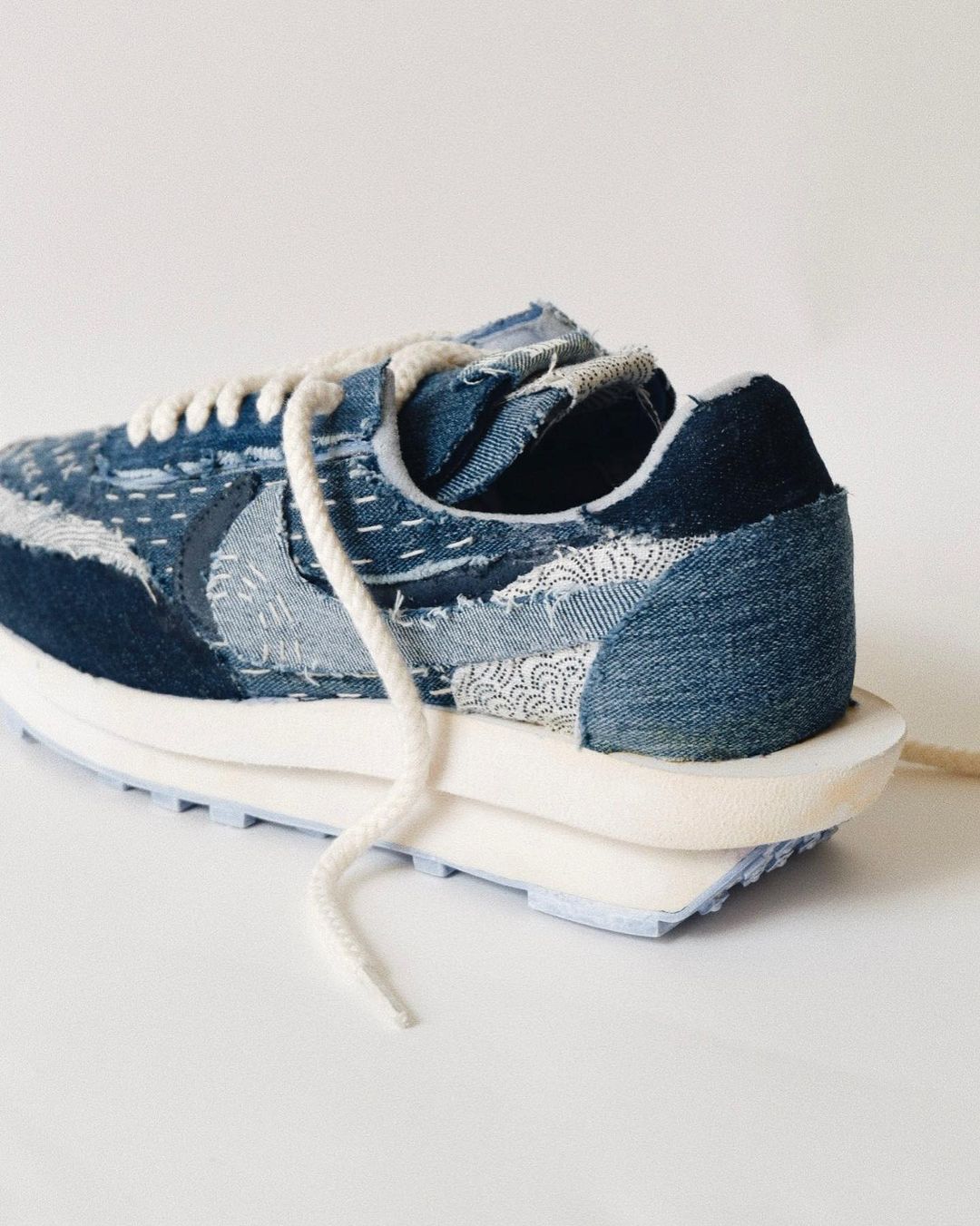 日本傳統工藝展現出眾細節！知名球鞋設計師推出 sacai x Nike LDWaffle「刺子繡」版本