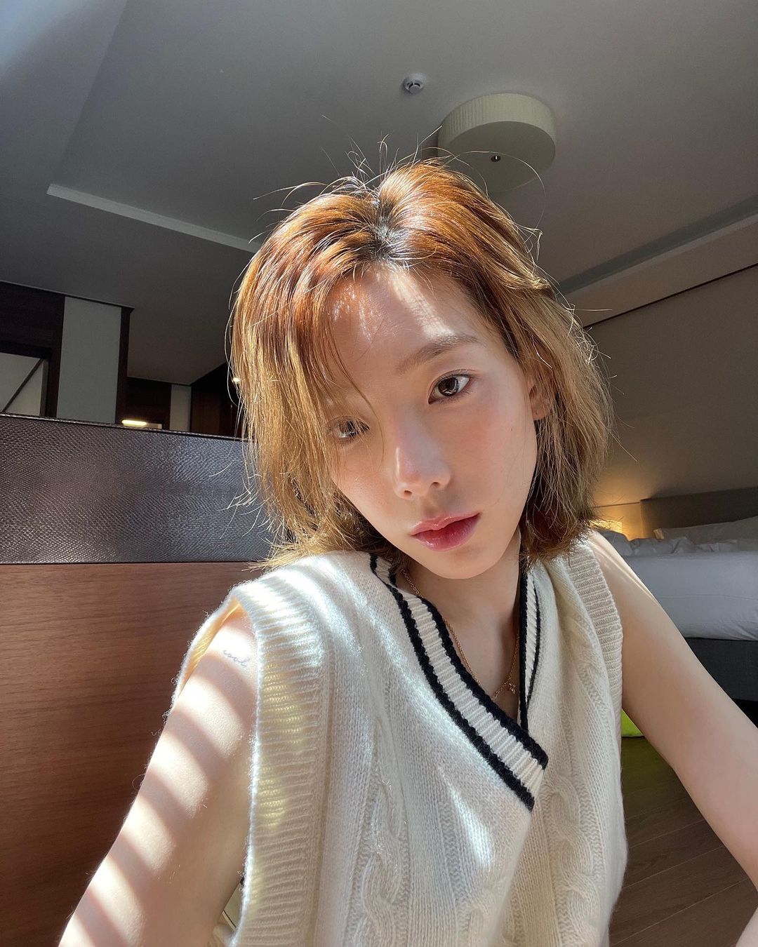 擊敗 IU 奪最佳 SOLO 女歌手獎！太妍遭轟「獎盃小偷」　突詭異重複留一句話網友急了