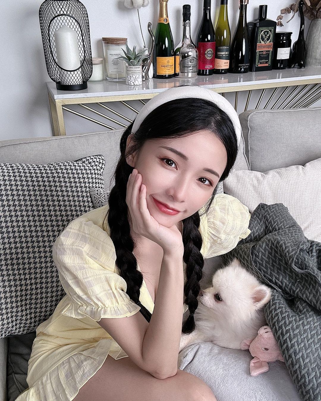 閃亮亮的 蕭芷渲Iris 辣照曬出好身材！8.5 萬網友瘋傳：太辣了吧