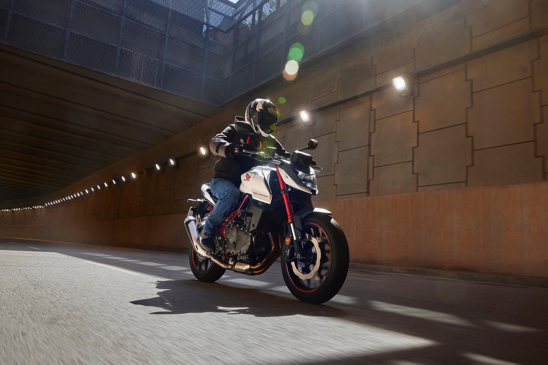 等超久的雙缸黃蜂，Honda CB750 Hornet 歐洲發表！