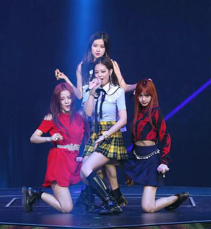BLACKPINK 來台開唱前，細數女神天團至今的輝煌紀錄：從出道就被稱為「怪物新人」！創下女團數個「最初」紀錄！