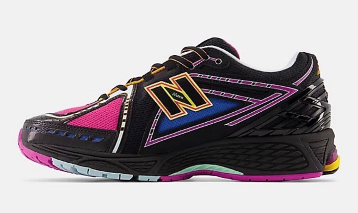 乘載歷史的暗魅鞋履！New Balance 1906R 