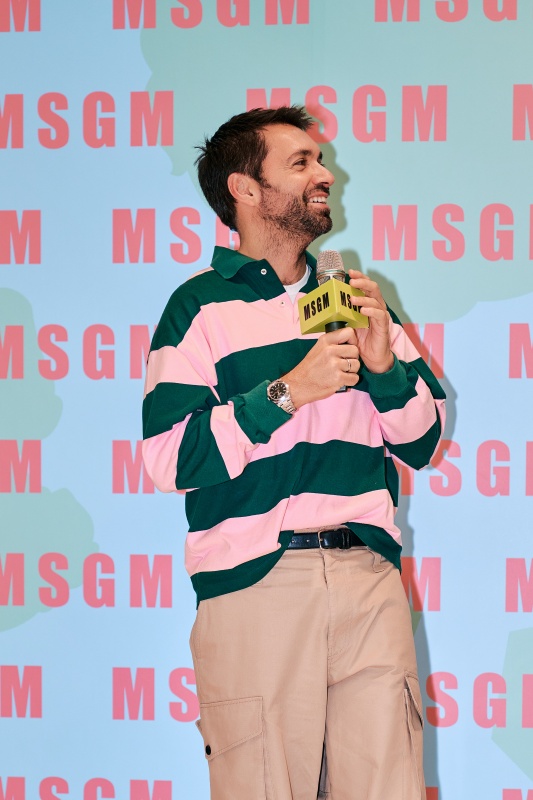 超愛大稻埕！ MSGM 品牌創辦人暨創意總監 Massimo Giorgetti 首次訪台，特別為台灣設計限定圖樣！