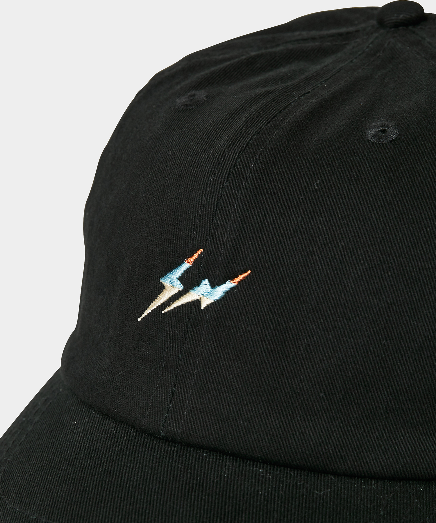 一次收齊黑魂御三家！ INVINCIBLE x INN Thunderbolt Project By FRGMT & Pokémon 北中南快閃店開催！