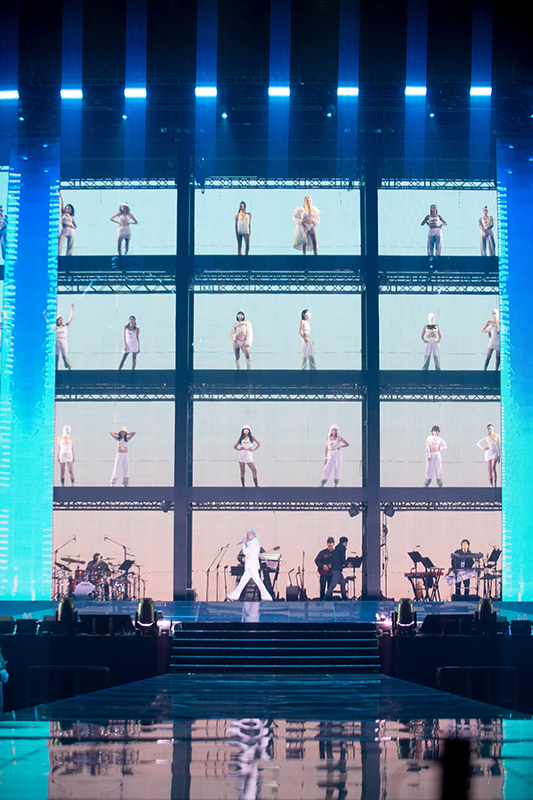 首場小巨蛋就締造萬人朝聖！周湯豪「REALIVE」化身潮流夜店，力邀 八三夭、比莉姊 精彩登台