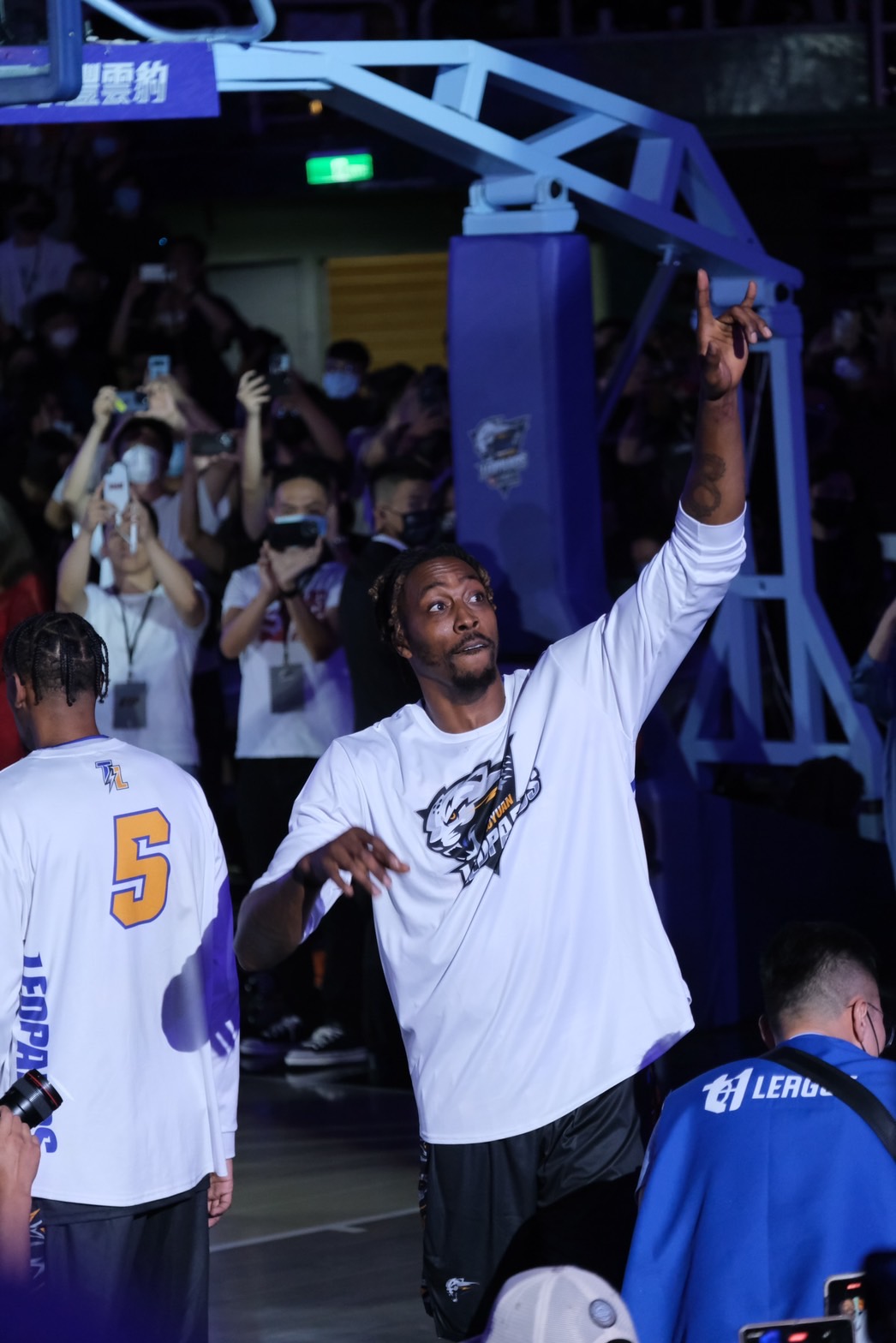 用言行捍衛台灣！Dwight Howard 發文回擊台籃等級低言論，感謝台灣粉絲真情關懷！