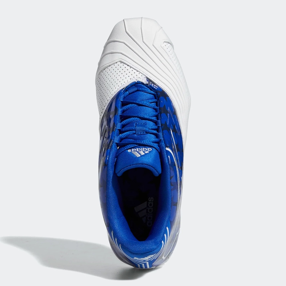 這樣的代言人哪裡找？字母哥強脫隊友的 adidas 球鞋，硬逼穿上自己的 Nike Freak 4！