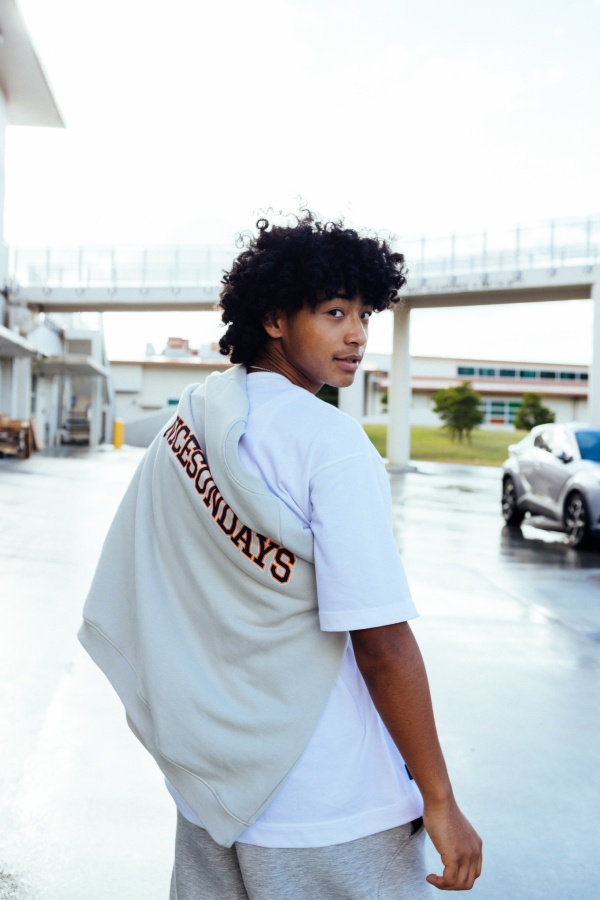 中部朋友走起！王信凱主理的 NICESUNDAY 攜手 BEAMS 打造台中快閃店，台日聯名 Tee 這裡買！