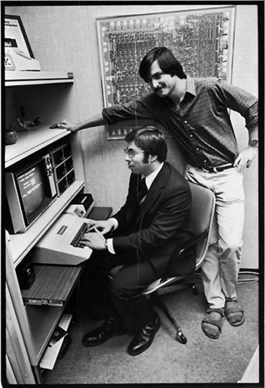 富貴的腳氣！ Steve Jobs 親著過的 Birkenstock 拖鞋以台幣 680 萬天價出售！