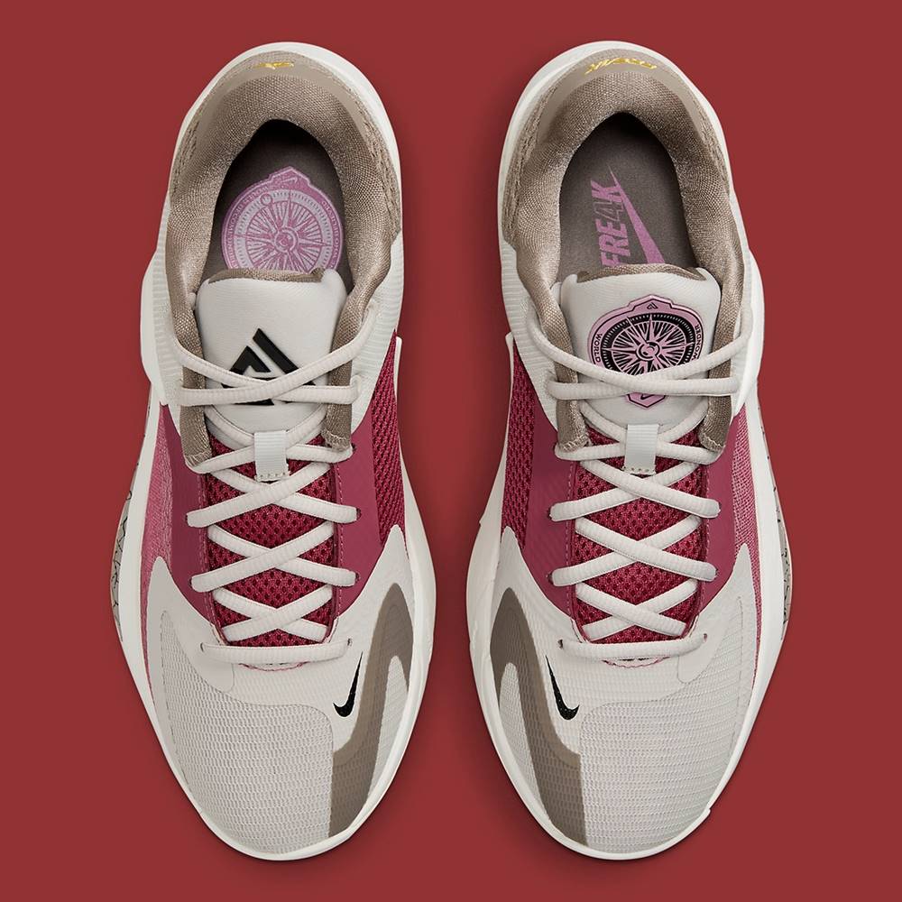 這樣的代言人哪裡找？字母哥強脫隊友的 adidas 球鞋，硬逼穿上自己的 Nike Freak 4！