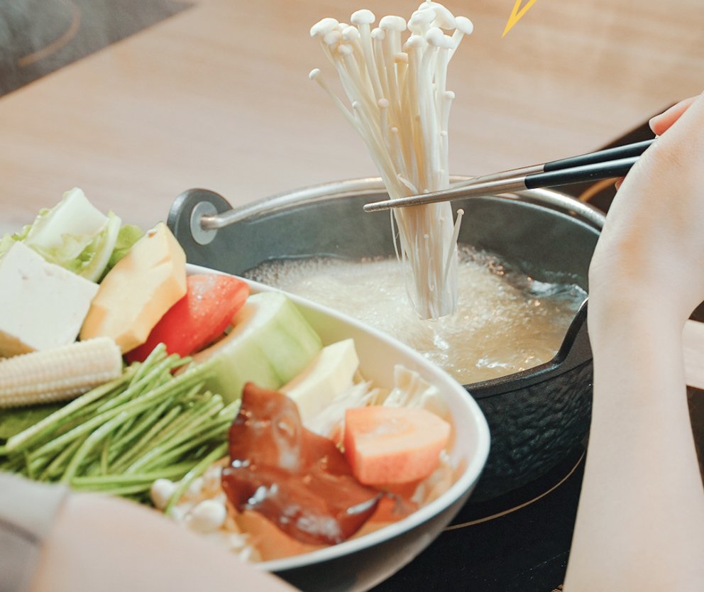 冬天就是要吃火鍋！五間特殊湯底火鍋盤點，季節限定「白酒胭脂蝦」、「胡椒豬肚雞」湯底、「神戶黑毛和牛」瞬移日本