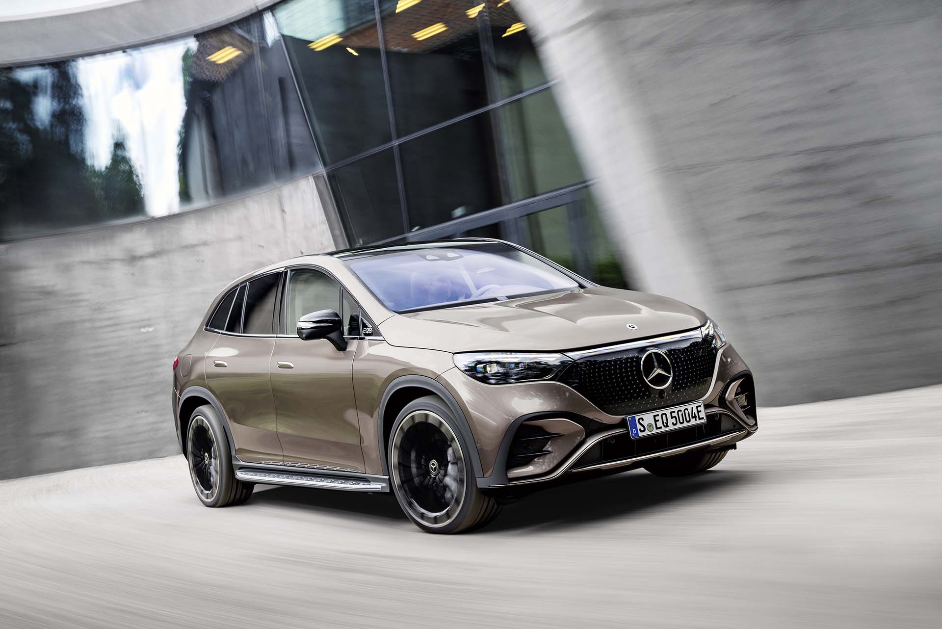 Mercedes-EQ EQE SUV-4