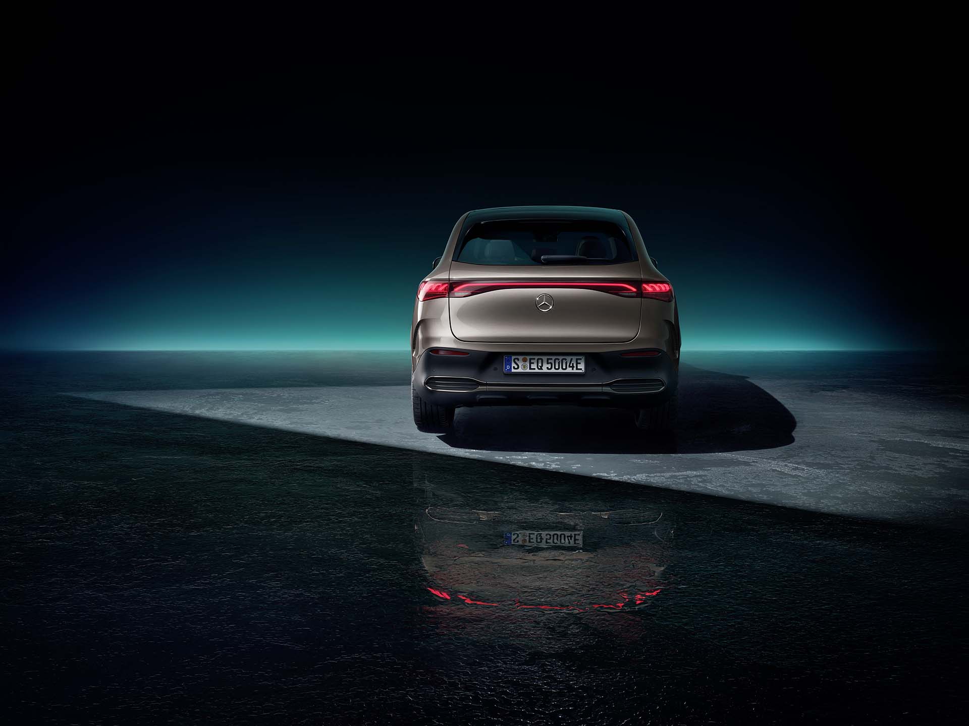 續航力逼近 600 公里！Mercedes-EQ 發布 EQE SUV 休旅車款