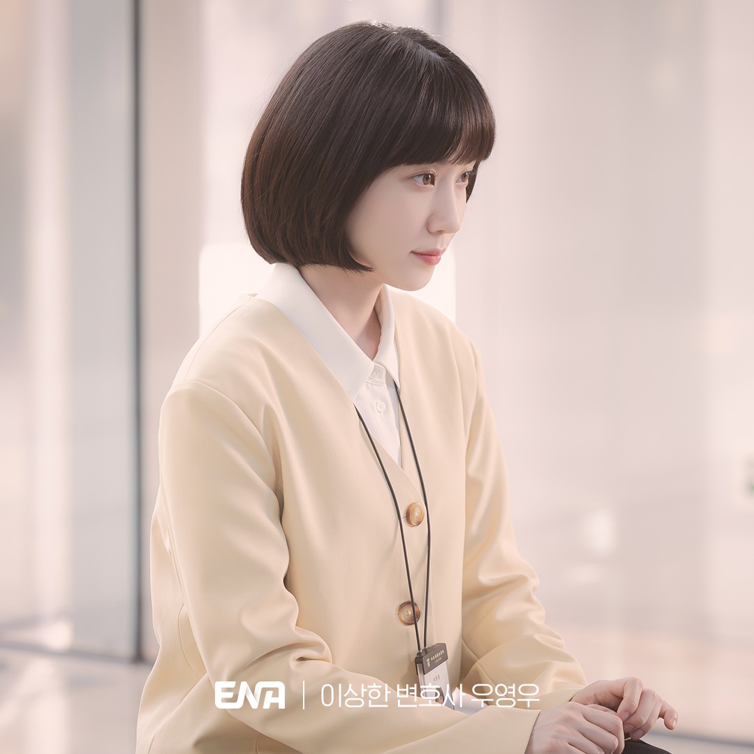 2022 年度「最亮眼演員」TOP 5！《財閥家的小兒子》宋仲基今年連兩部戲劇都爆紅！童星出生的「她」贏過眾人拿下第一！