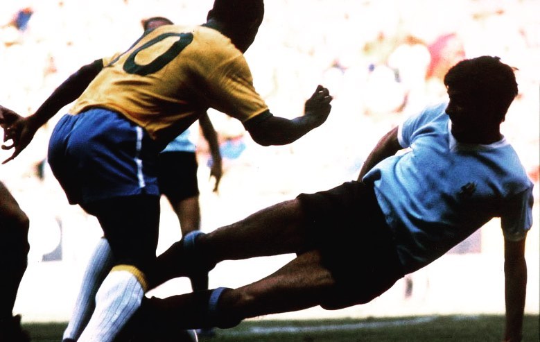 唯一三度奪下世界盃冠軍球員！梅西、C 羅、姆巴佩、內馬爾等球星發文哀悼球王比利逝世