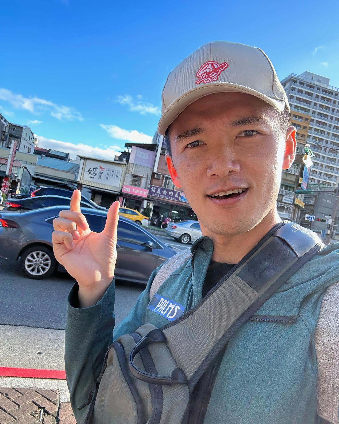 好梔近了？台南 Josh 突下跪求婚！ 55 字宣布好消息「緋聞女友梔梔也現身」秒回： 1 克拉