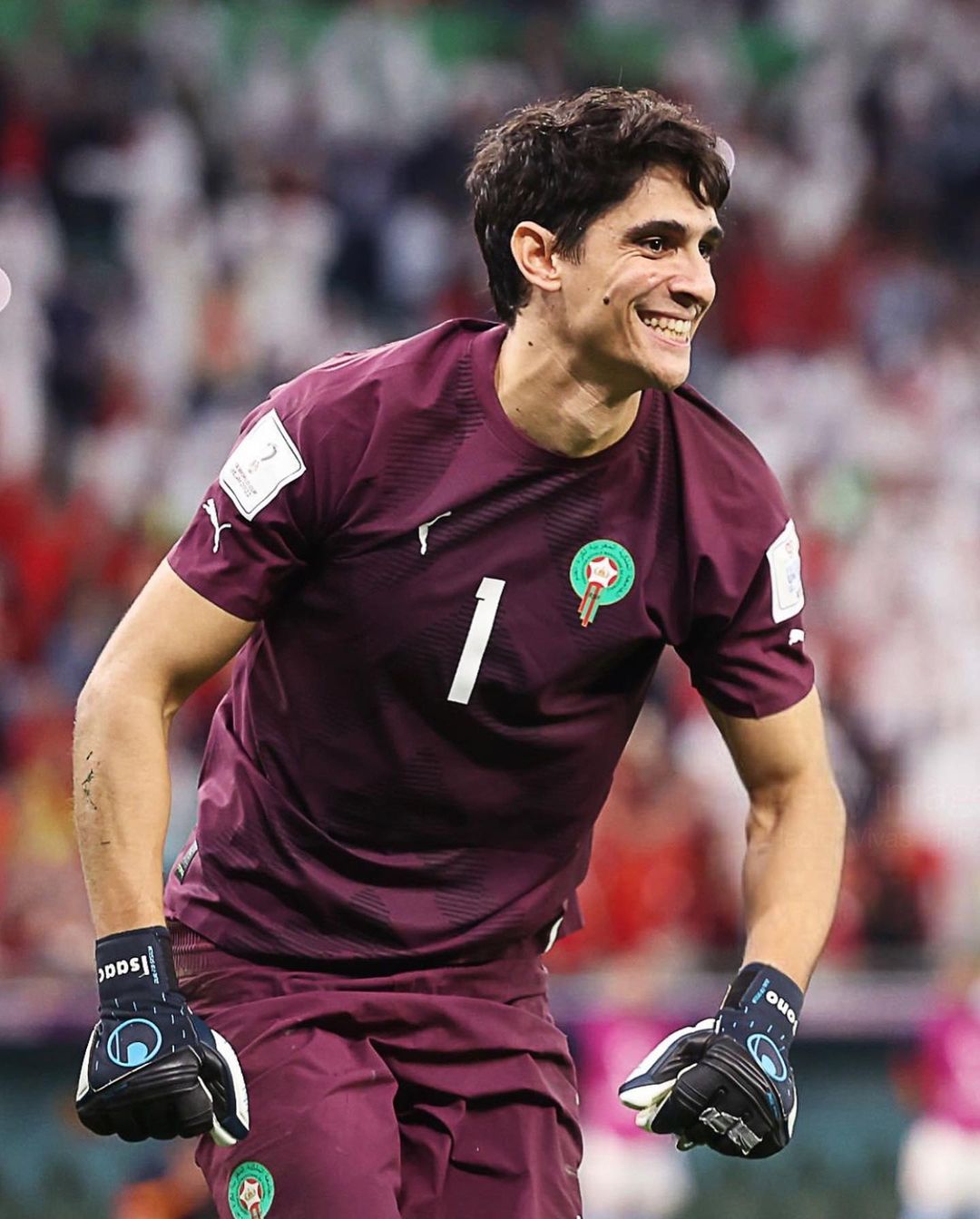 又高又帥！「笑到你發寒」的摩洛哥門神 Bono 身價將暴漲？傳皇馬、曼聯都想搶他！