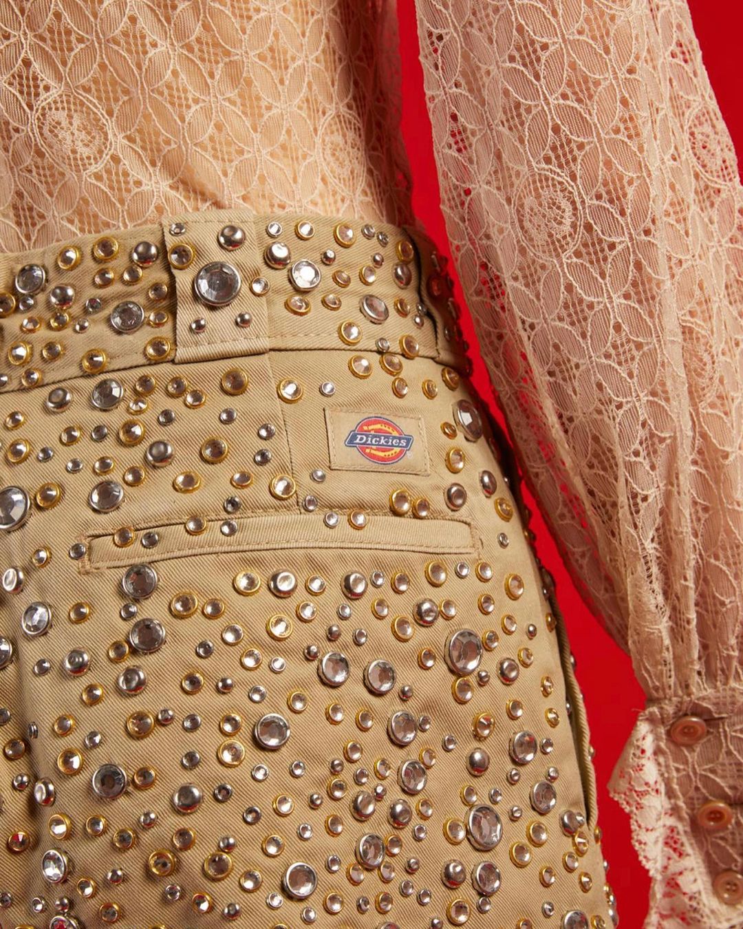 這重磅聯名你敢想？可能是史上最貴工裝的 GUCCI x Dickies 聯乘系列曝光！