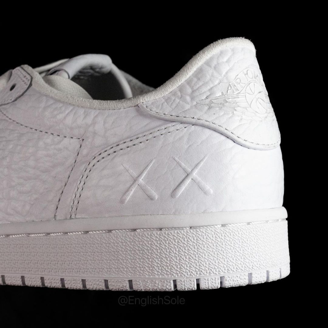 這不是假貨！近賞 KAWS x Air Jordan 1 Low「未發售版本」，堪比藝術的頂級聯乘曝光！
